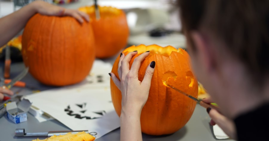 Mini Pumpkin Carving